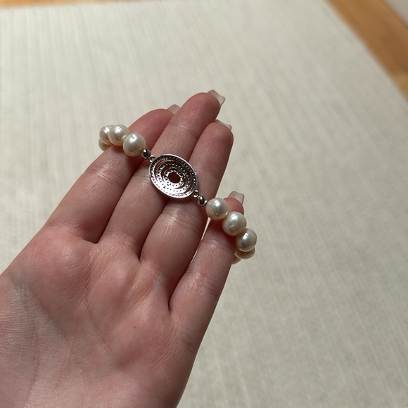 Pearl Bracelet - Picture 6 of 6